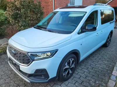 Gebraucht Ford Tourneo Connect Active 122 PS (89 kW) 2022 Weiß Van / Kleinbus