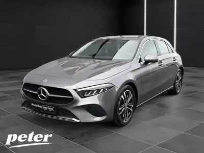 Gebraucht Mercedes A200 Advanced 150 PS (110 kW) 2025 Metalliclack mountaingrau Limousine
