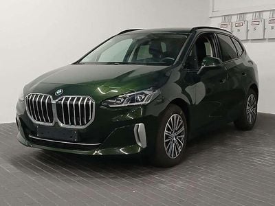 San remo green Gebraucht 2023 BMW 218 Active Tourer Luxury Line Van / Kleinbus | 22.999 € (Guter Preis)