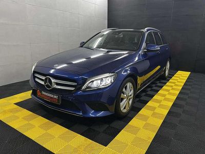 Brillantblau metallic Gebraucht 2018 Mercedes C200 Kombi | 20.490 € (Fairer Preis)