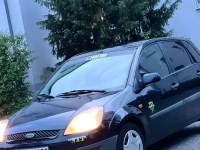 Gebraucht Ford Fiesta 60 PS (44 kW) 2006 Kleinwagen