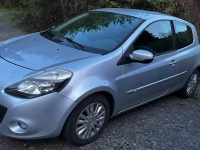 Brugt Renault Clio II 75 HK (55 kW) 2010 Sølv Hatchback