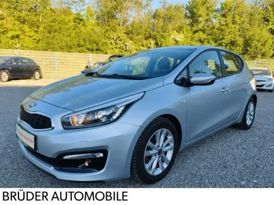 Używany Kia Ceed Edition 7 135 KM (99 kW) 2016 Srebrny Hatchback
