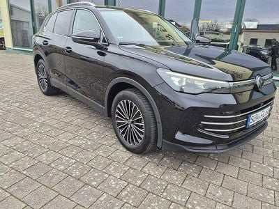 Gebraucht VW Tiguan Elegance 150 PS (110 kW) 2024 Schwarz SUV