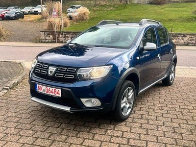 Gebraucht Dacia Sandero Prestige 90 PS (66 kW) 2020 Blau Limousine