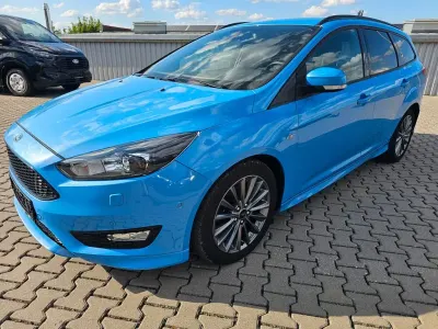 Gebraucht Ford Focus ST-Line 150 PS (110 kW) 2017 Blau Limousine