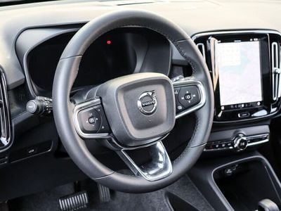 Grau Gebraucht 2024 Volvo XC40 Ultimate SUV | 52.740 €