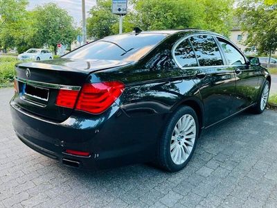 gebraucht BMW 750 i f01