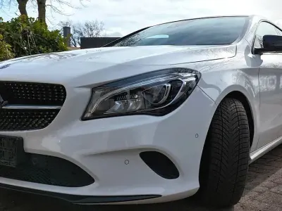 Gebraucht Mercedes CLA250 Shooting Brake AMG 211 PS (155 kW) 2019 Weiß Kombi