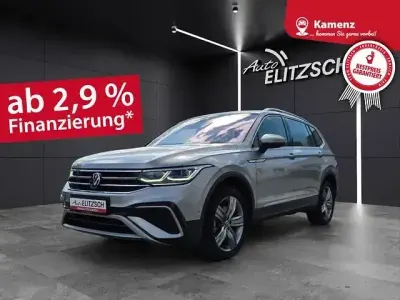 Gebraucht VW Tiguan Allspace Elegance 190 PS (139 kW) 2022 Pyrit silber metallic SUV