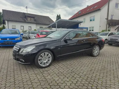 Używany Mercedes E250 204 KM (150 kW) 2010 Czarny Coupe