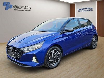 Gebraucht Hyundai i20 Comfort 101 PS (74 kW) 2022 Intense blue/phantom black Kleinwagen