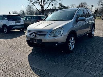 Gebraucht Nissan Qashqai +2 Acenta 150 PS (110 kW) 2010 Silber SUV