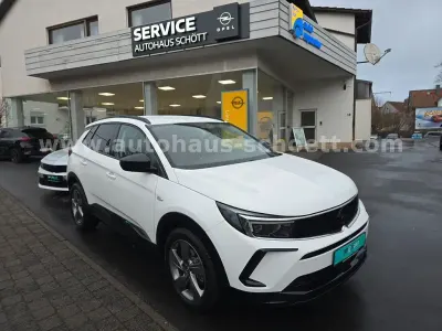 Gebraucht Opel Grandland X 131 PS (96 kW) 2024 Weiß SUV