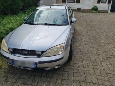 Gebraucht Ford Mondeo 143 PS (105 kW) 2005 Grau Limousine