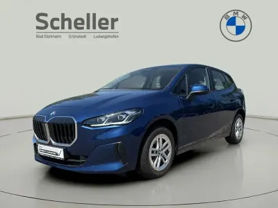 Gebraucht BMW 220 Active Tourer 170 PS (125 kW) 2024 Blau Van / Kleinbus