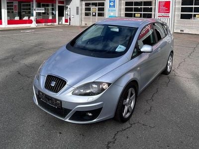 Gebraucht Seat Altea XL 125 PS (91 kW) 2011 Silber Van / Kleinbus