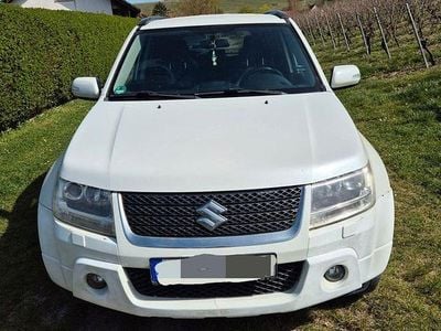 Usata Suzuki Grand Vitara Comfort 129 CV (94 kW) 2012 Bianco SUV