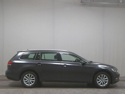 Gebraucht VW Passat Comfortline 150 PS (110 kW) 2019 Schwarz Kombi