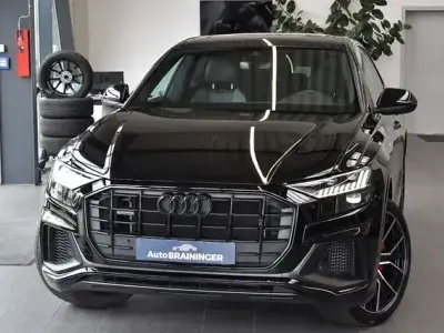 Gebraucht Audi Q8 S-Line 340 PS (250 kW) 2021 Mythosschwarz SUV