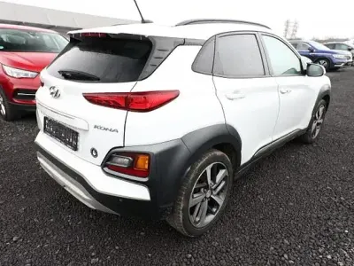 Gebraucht Hyundai Kona Premium 120 PS (88 kW) 2018 Chalk white metallic chalk white metallic SUV