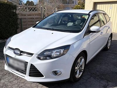 Gebraucht Ford Focus 100 PS (73 kW) 2012 Weiß Kombi