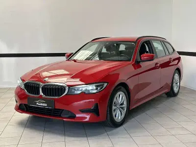 Gebraucht BMW 318 Advantage 150 PS (110 kW) 2022 Rot Kombi