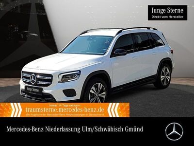 Mercedes GLB220