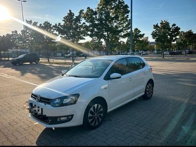 VW Polo