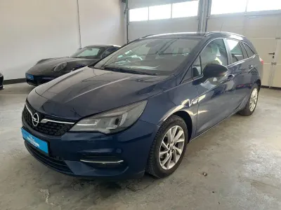 Gebraucht Opel Astra Edition 122 PS (89 kW) 2021 Nautic blau Kombi