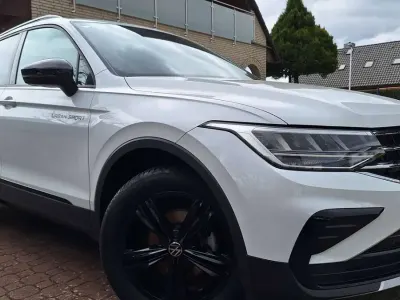 Gebraucht VW Tiguan Sportline 150 PS (110 kW) 2022 Weiß SUV