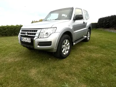 Gebraucht Mitsubishi Pajero Plus 200 PS (147 kW) 2015 Silber SUV