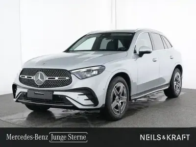Używany Mercedes GLC200 AMG 204 KM (150 kW) 2025 Srebrny SUV