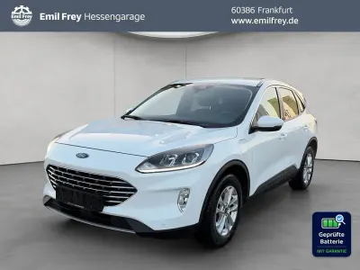 Gebraucht Ford Kuga Titanium 224 PS (164 kW) 2022 Frozen white SUV
