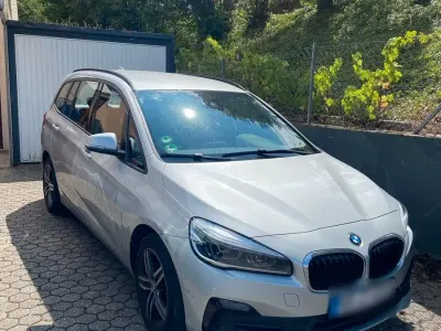 Gebraucht BMW 218 Gran Tourer 150 PS (110 kW) 2021 Silber Van / Kleinbus