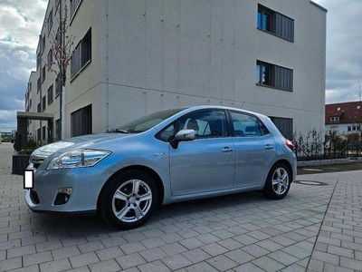 Gebraucht Toyota Auris Hybrid Executive 136 PS (100 kW) 2011 Blau Limousine