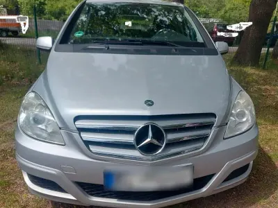 Gebraucht Mercedes B170 75 PS (55 kW) 2009 Grau Van / Kleinbus