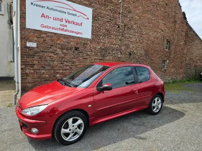 Gebraucht Peugeot 206 Tendance 109 PS (80 kW) 2005 Rot Kleinwagen