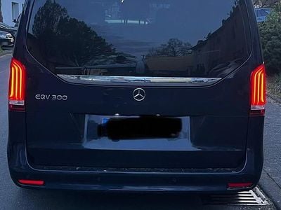 Gebraucht Mercedes EQV300 150 kW (204 PS) 2021 Blau Van / Kleinbus
