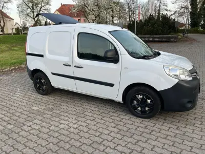 Gebraucht Renault Kangoo Experience 90 PS (66 kW) 2017 Weiß Van / Kleinbus