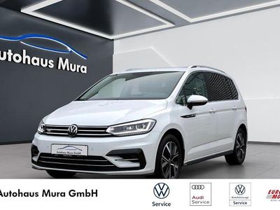 Weiß Gebraucht 2022 VW Touran Highline Van / Kleinbus | 29.490 € (Guter Preis)