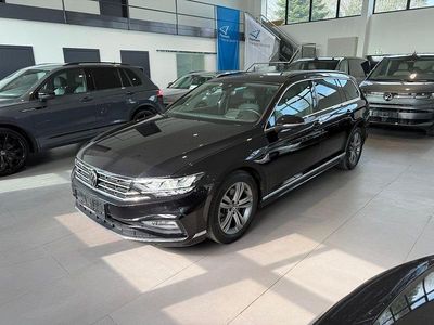 Gebraucht VW Passat R-line 200 PS (147 kW) 2022 Schwarz Kombi