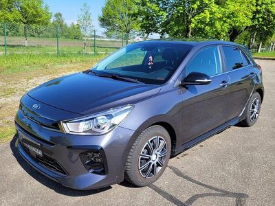 Usado Kia Rio GT-Line 120 HP (88 kW) 2020 Cinzento Sedan