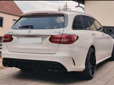 Gebraucht Mercedes C43 AMG AMG 367 PS (269 kW) 2016 Weiß Kombi