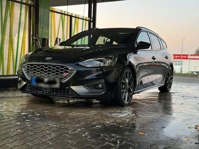 Second-hand Ford Focus ST 190 CP (139 kW) 2020 Negru Break