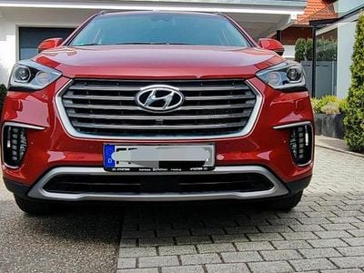 Hyundai Grand Santa Fe