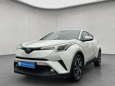 Usata Toyota C-HR 140 CV (102 kW) 2019 Bianco SUV