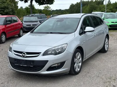 Gebraucht Opel Astra 140 PS (102 kW) 2015 Silber Kombi