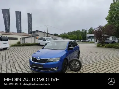 Gebraucht Skoda Rapid Drive 95 PS (69 kW) 2017 Blau Kleinwagen