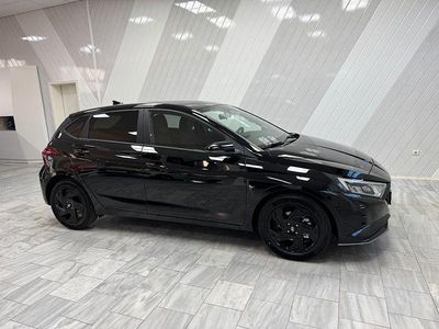 Neu Hyundai i20 Blackline 101 PS (74 kW) 2026 Schwarz Limousine